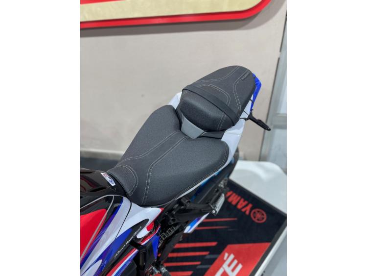 YAMAHA MT-07 GP FRANCE