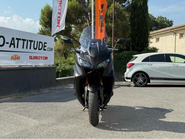 YAMAHA XP T-MAX 560 TECH MAX