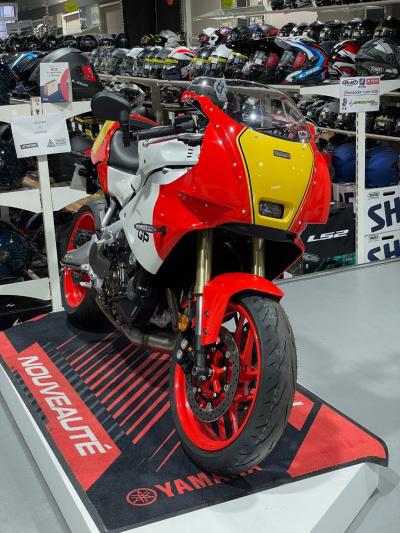 YAMAHA XSR 900 35KW 890 cm3