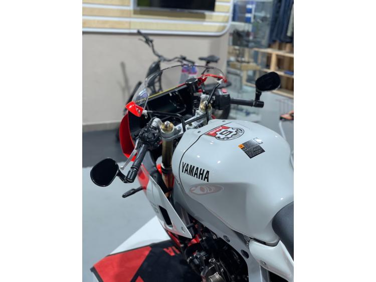 YAMAHA XSR900 GP 35 kW 
