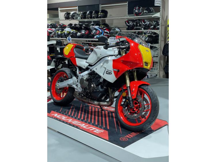 YAMAHA XSR900 GP 35 kW 