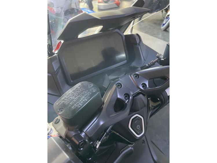 YAMAHA XP T-MAX 560 TECH MAX
