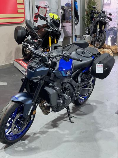 YAMAHA MT-09  Y-AMT