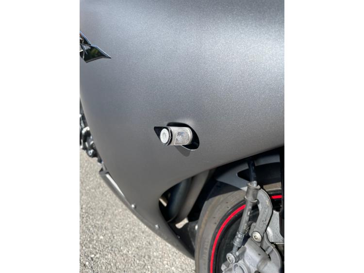 YAMAHA YZF-R1